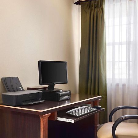 Country Inn & Suites By Radisson, Kearney, Ne Extérieur photo