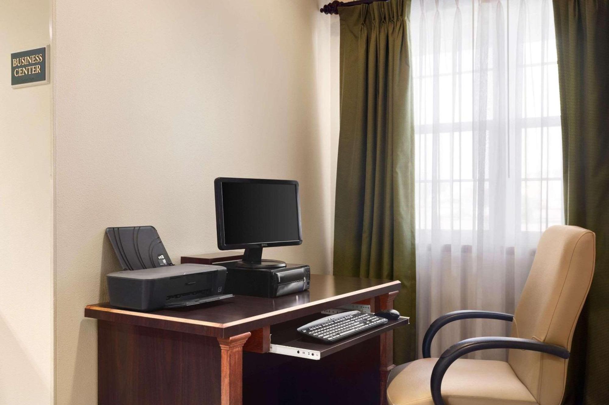 Country Inn & Suites By Radisson, Kearney, Ne Extérieur photo